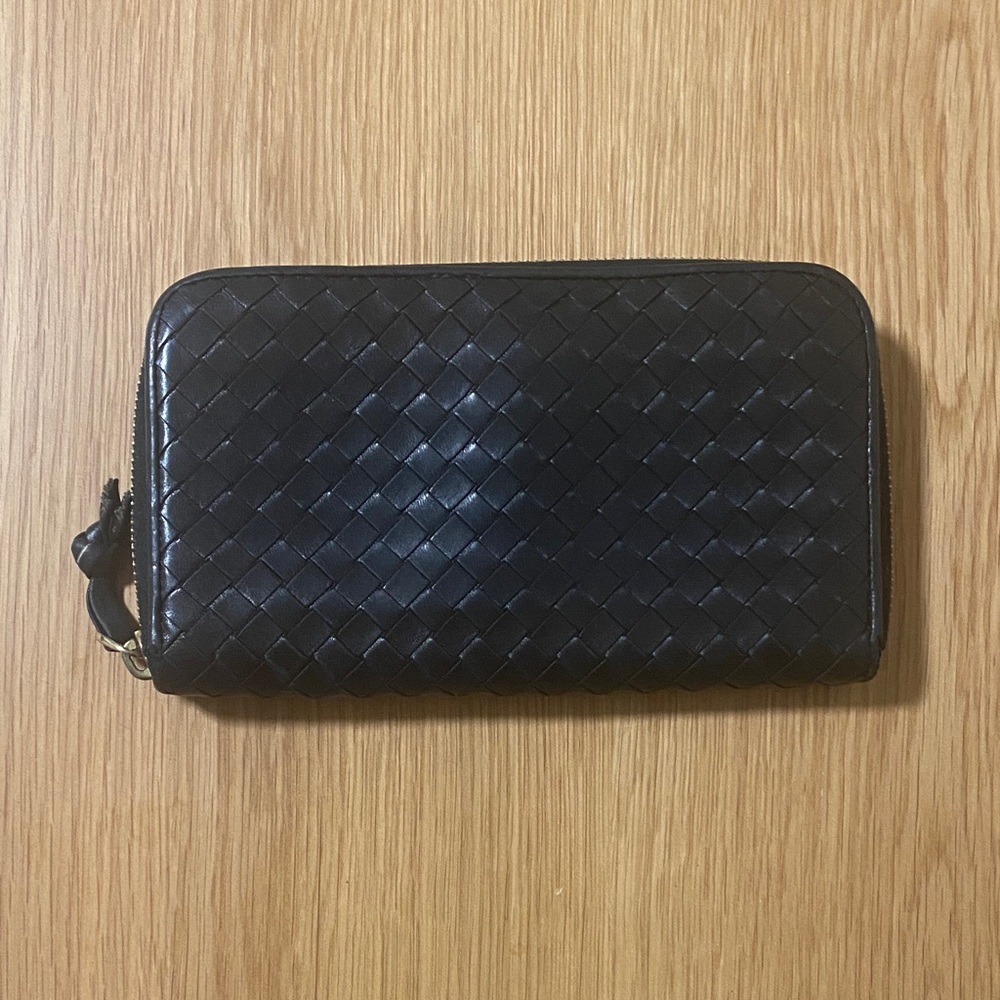 Bottega Veneta Black Zip wallet